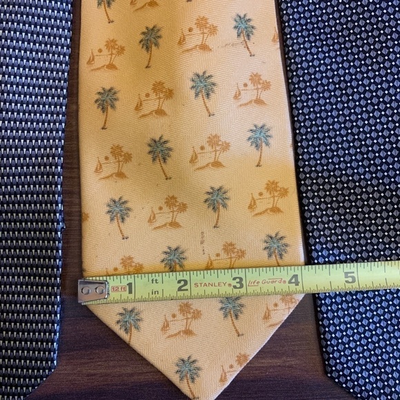 BUNDLE of 3 TIES ✨ 2 BERGAMO New York and 1 TOMMY BAHAMA Pure Silk neckties - Picture 8 of 13
